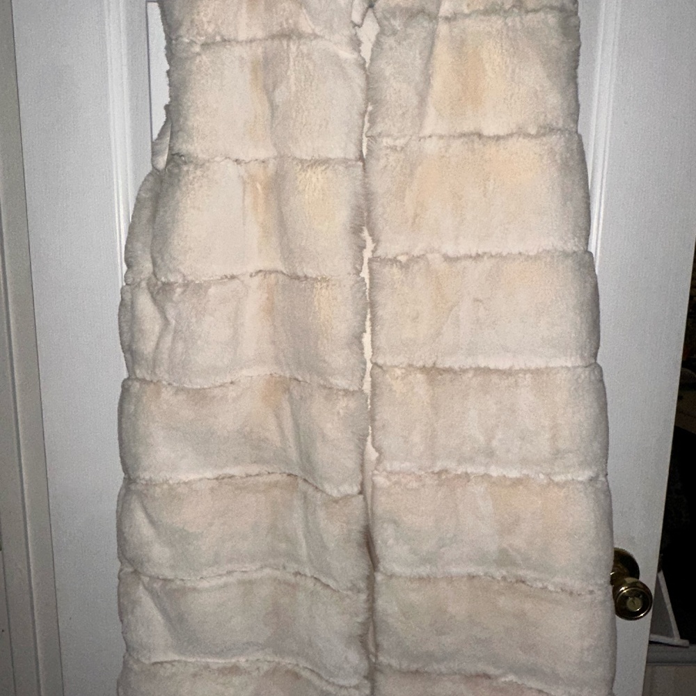 Sweet Generis - Furry Vest